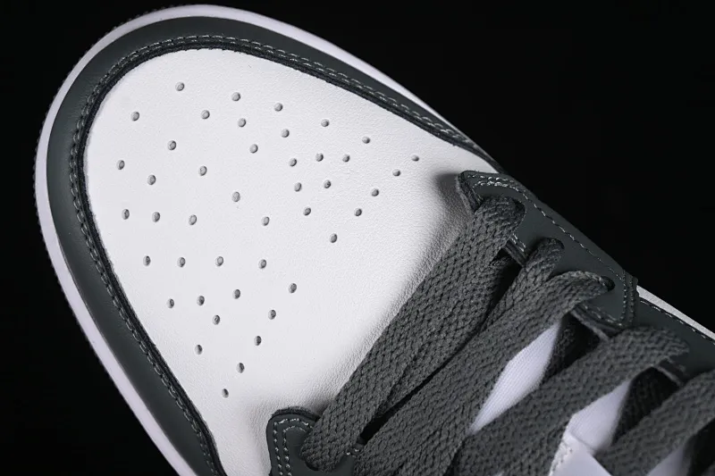 All categories Air Jordan Jordan series basketball shoes Air Jordan 1 Low Air Jordan 1 Low AJ1 Joe 1 black and gray low-top cultural basketball shoes 553560-152